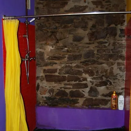 Mil Madrenas Rojas דירה