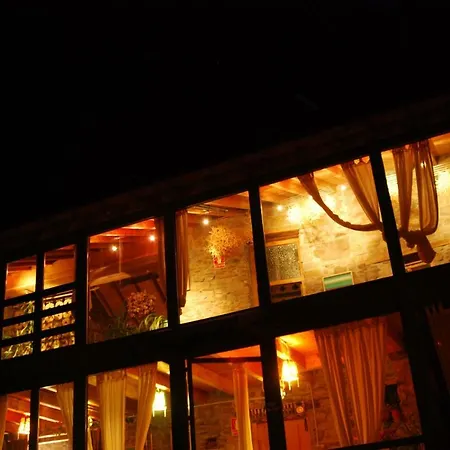 Mil Madrenas Rojas דירה