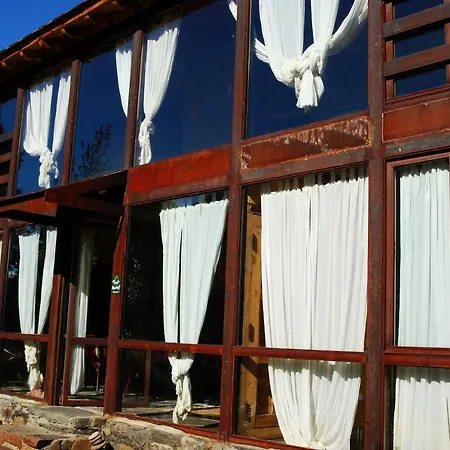 Mil Madrenas Rojas Apartman *