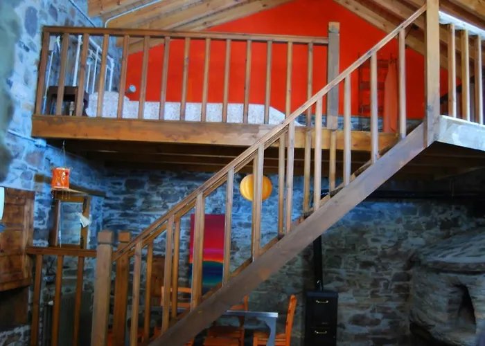 Mil Madrenas Rojas 公寓