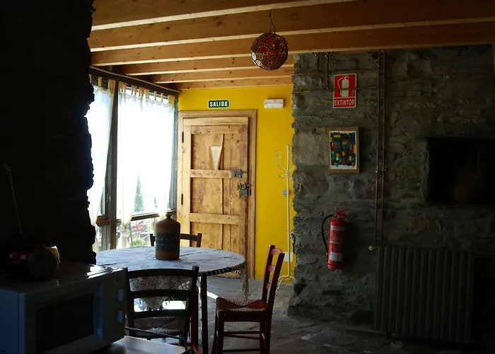 Mil Madrenas Rojas * Salientes