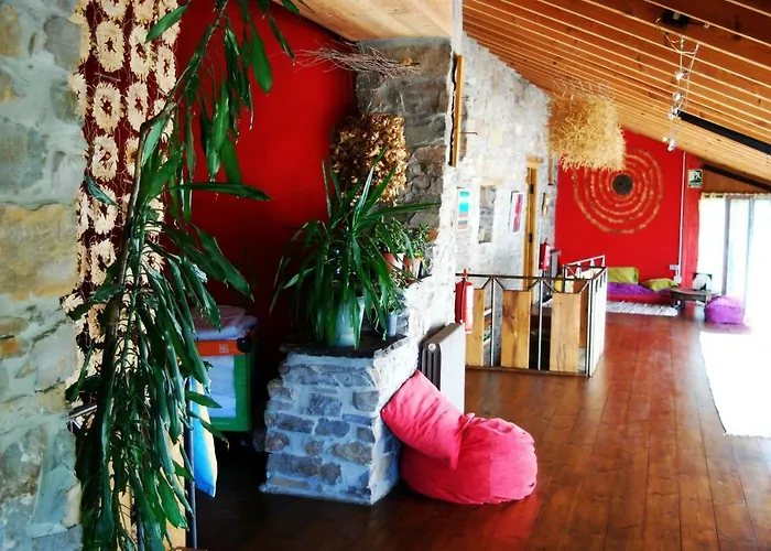 Mil Madrenas Rojas * Salientes