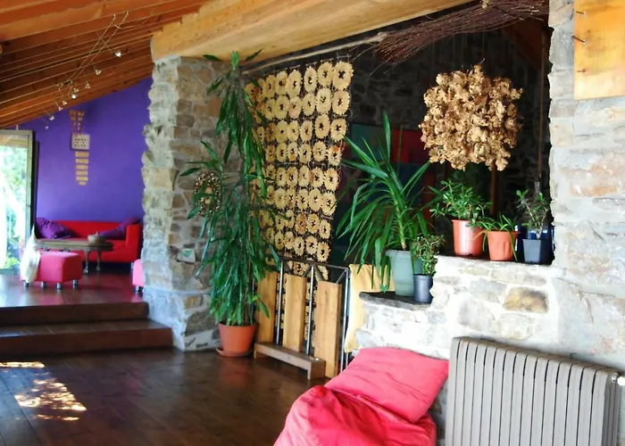 Mil Madrenas Rojas *