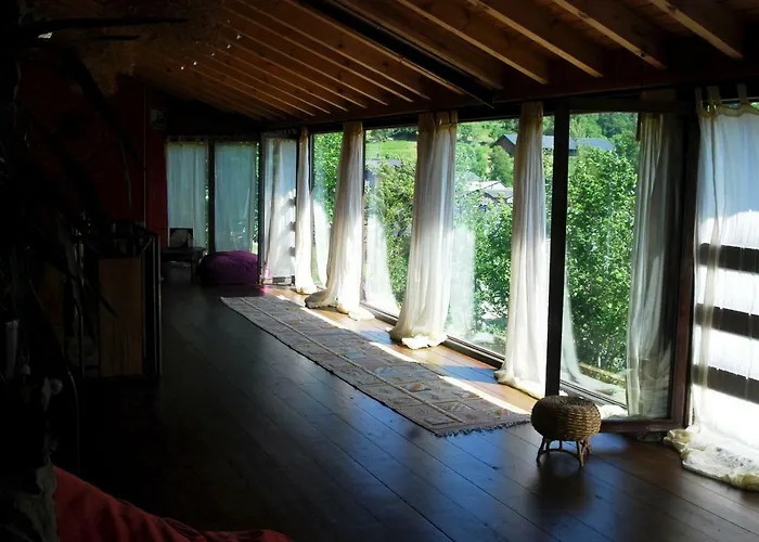 Mil Madrenas Rojas *